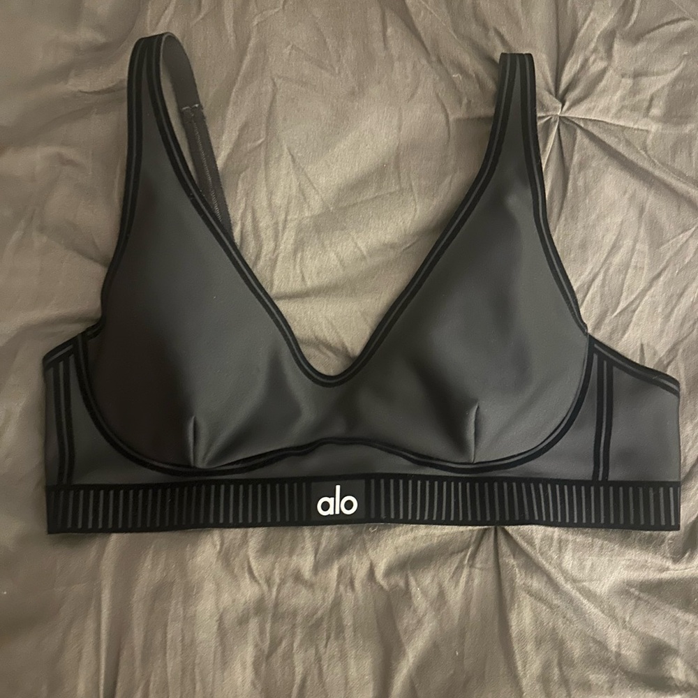 ALO AirLift Line Up Bra
